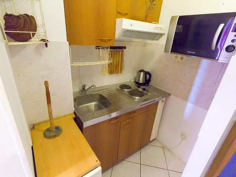 Отель Catalina Apartments Медулин